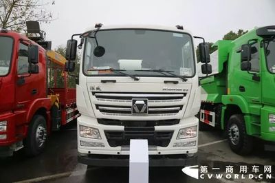 AMT版漢風G9亮相 國六占據(jù)半壁江山，徐工年會展車亮點解析